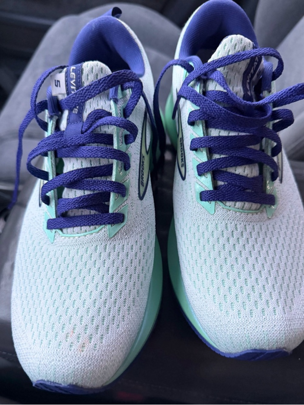 Brooks Levitate Women’s 8.5 – Clean & Comfortable 🔥
